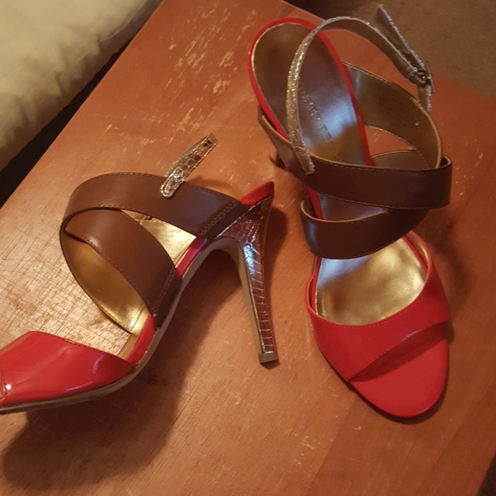 Shoes - Picture 2 of 2